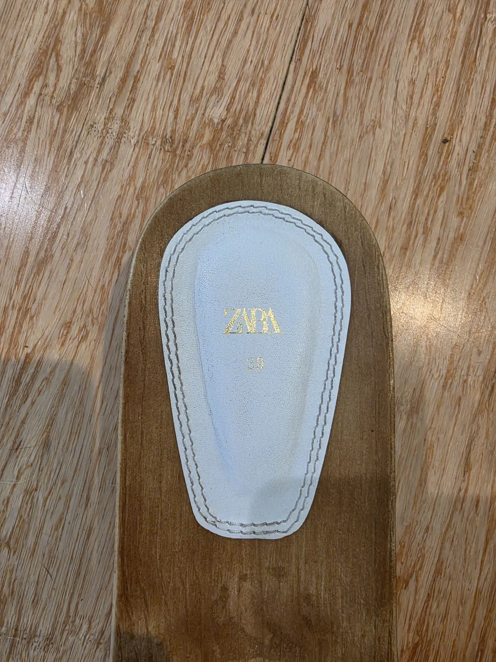 Zara White Leather Buckle Slide Sandals - Picture 6 of 6
